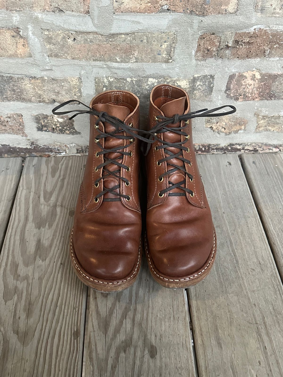 Photo by MidwestIsBest on March 4, 2026 of the White's Semi-Dress in Maryam Toscanello Horsebutt.