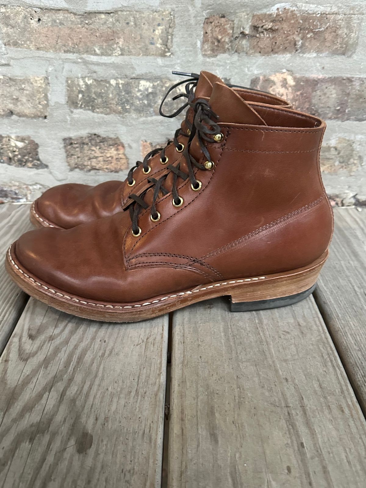 Photo by MidwestIsBest on March 4, 2026 of the White's Semi-Dress in Maryam Toscanello Horsebutt.