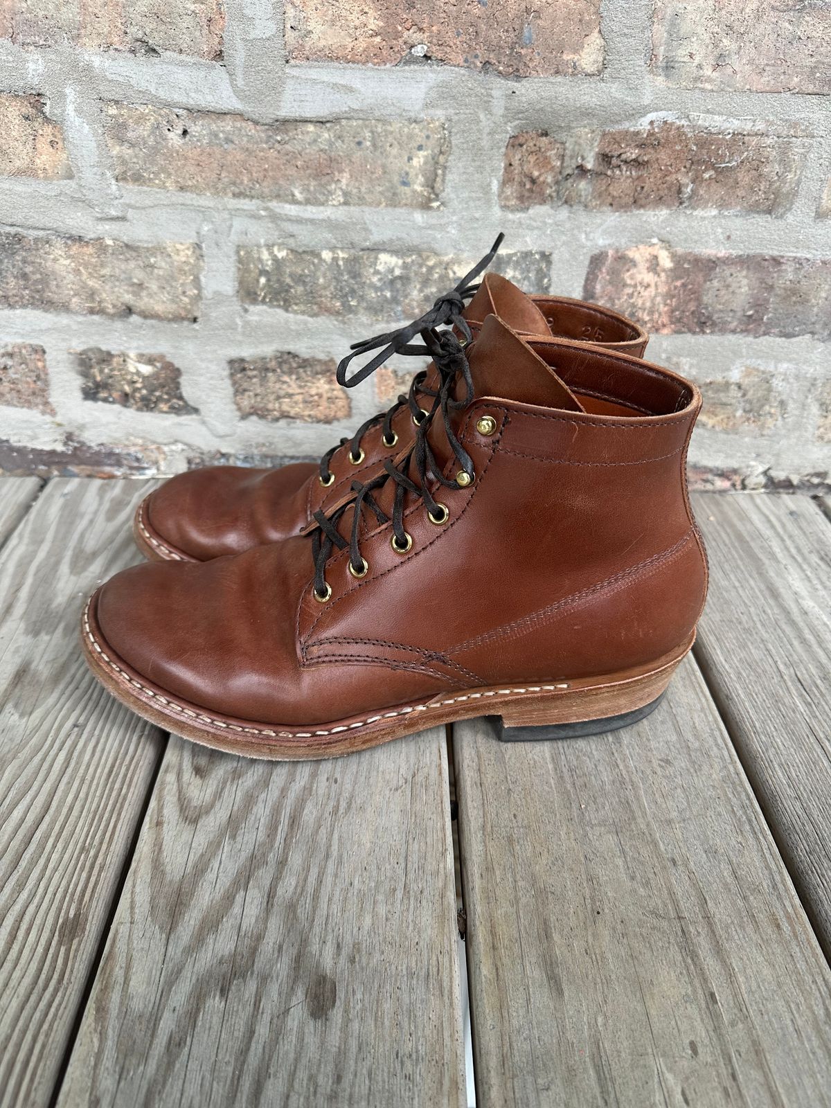 Photo by MidwestIsBest on April 3, 2026 of the White's Semi-Dress in Maryam Toscanello Horsebutt.