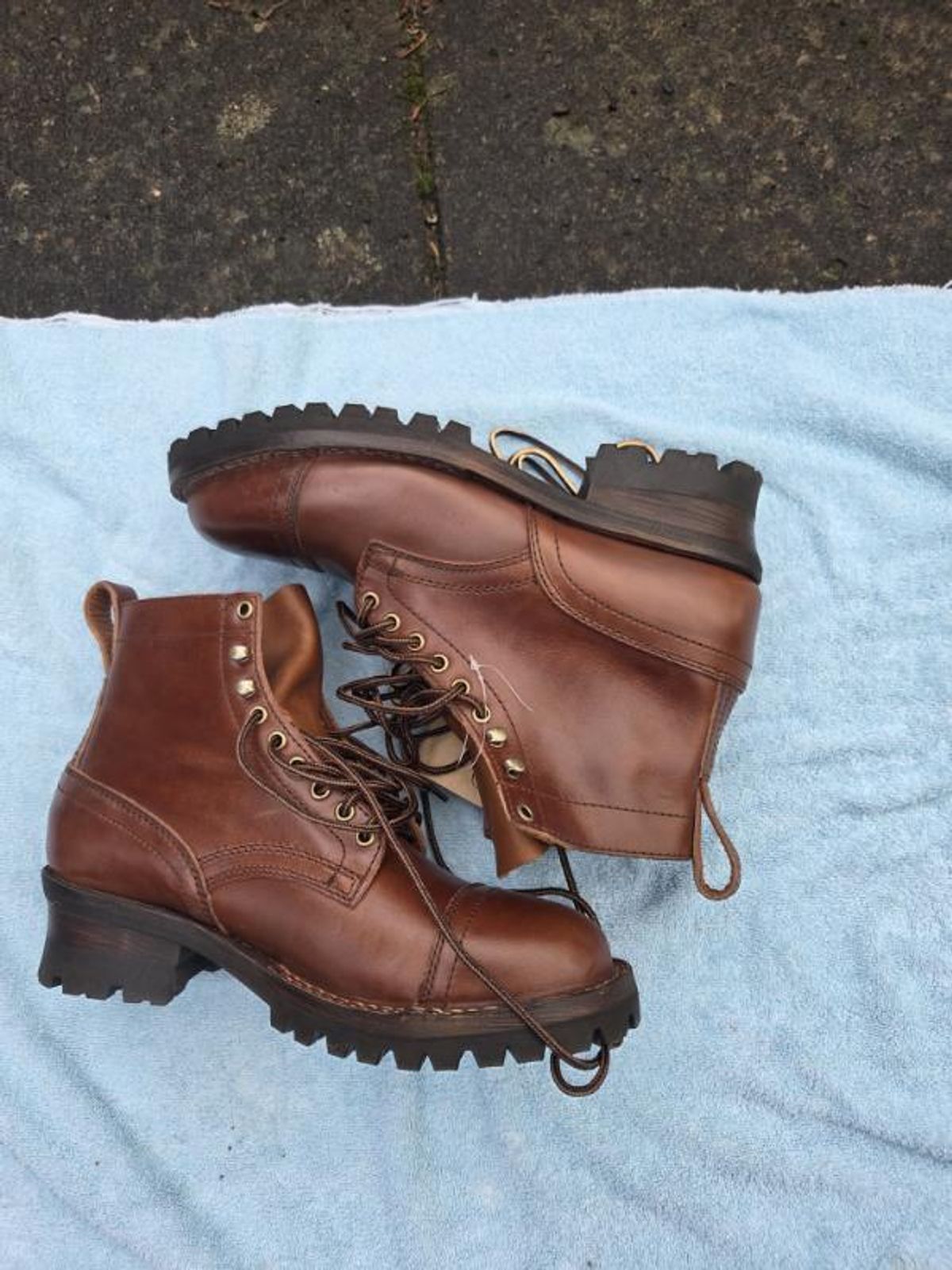 Photo by strykersboots on November 4, 2025 of the Thursday Challenger in Toscanello.