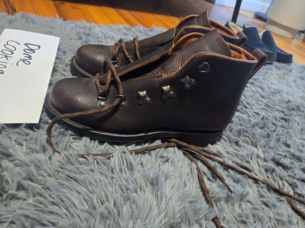 Photo by drb725 on November 2, 2025 of the Viberg Hiker in C.F. Stead Whiskey Phoenix.