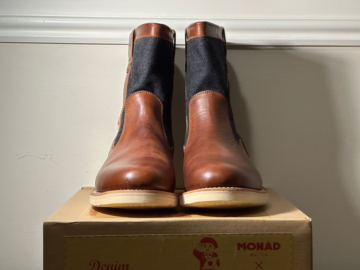 Photo by pMattp on September 29, 2024 of the Monad x Momotaro Farmer Boots in Tempesti Ambra Elbamatt Liscio.