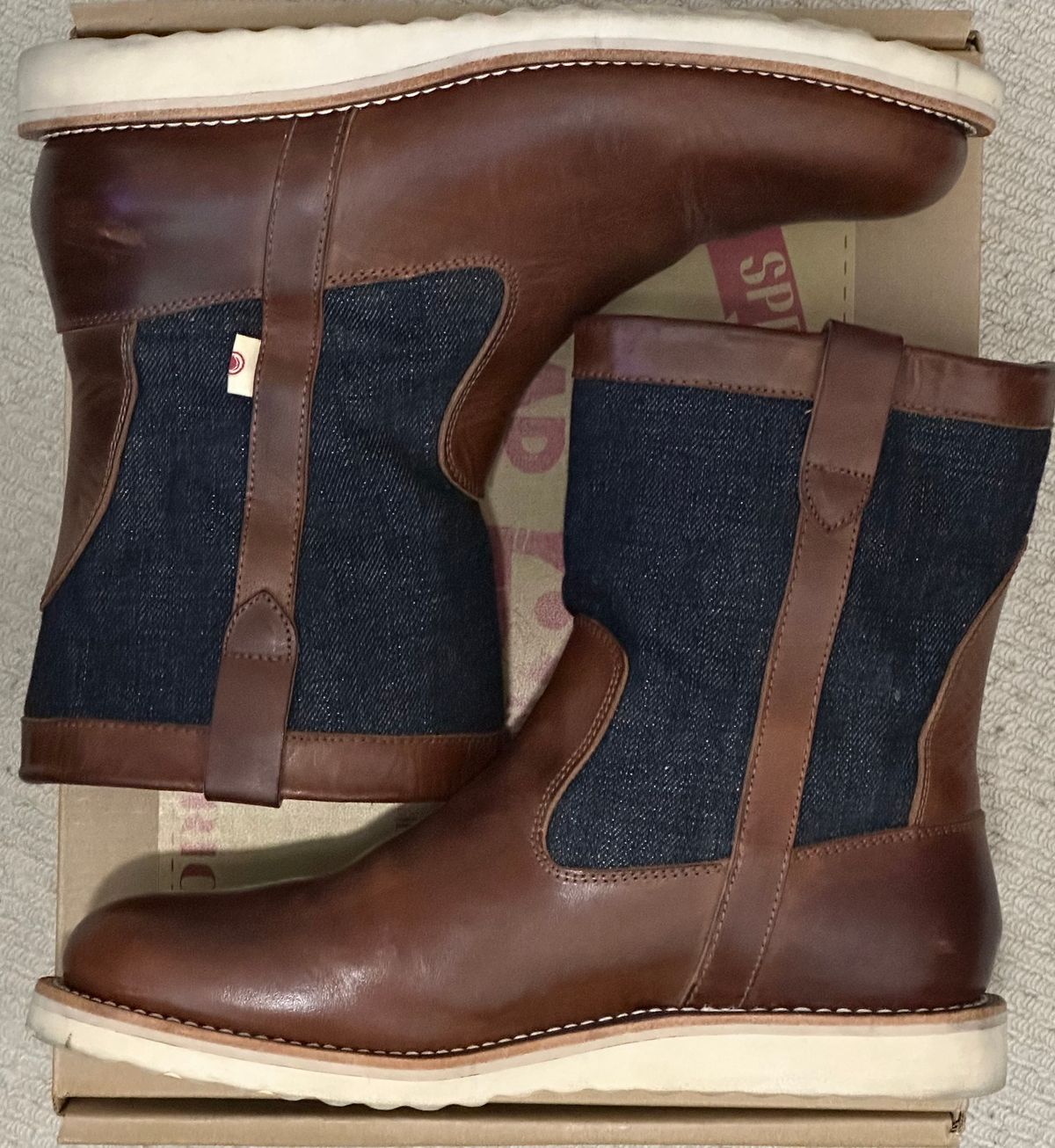 Photo by pMattp on December 2, 2024 of the Monad x Momotaro Farmer Boots in Tempesti Ambra Elbamatt Liscio.