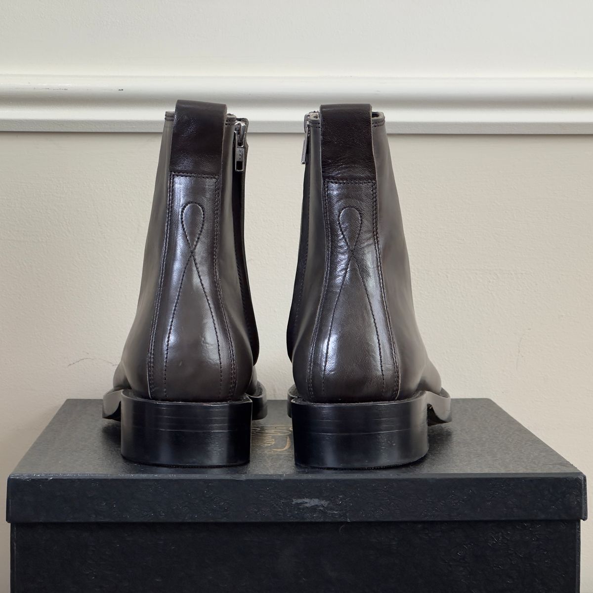 Photo by pMattp on October 1, 2024 of the Fortis Boots Antasena in Maryam Asfalto Horsebutt.