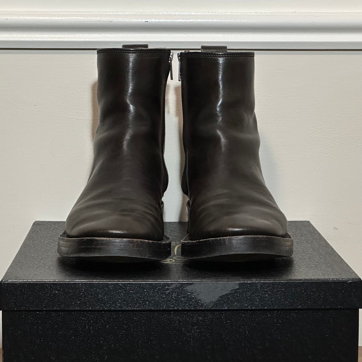 Photo by pMattp on November 4, 2024 of the Fortis Boots Antasena in Maryam Asfalto Horsebutt.