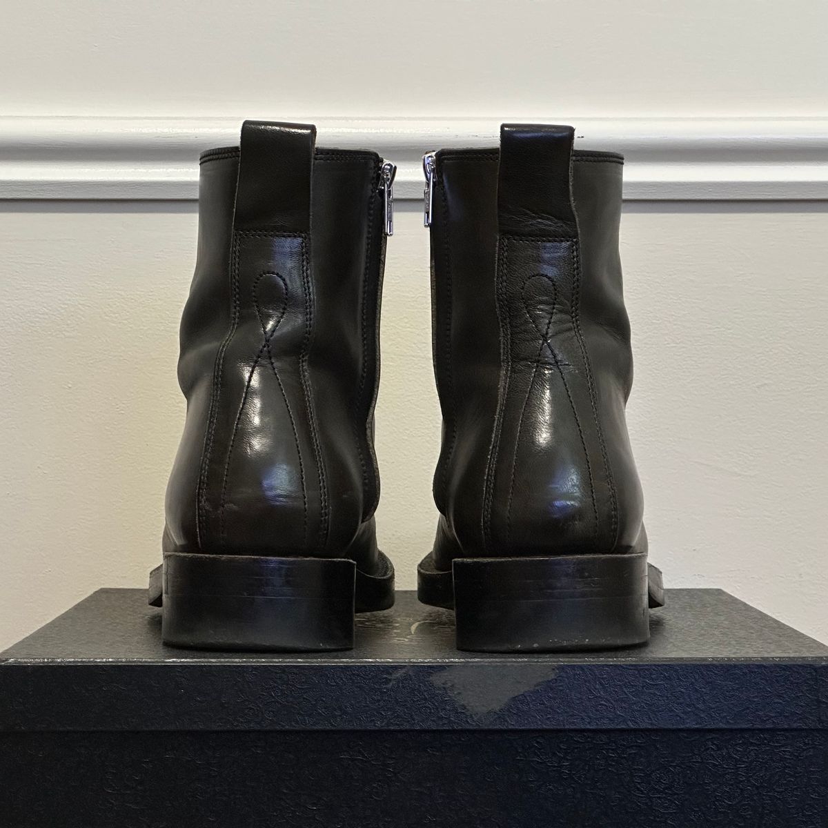 Photo by pMattp on December 2, 2024 of the Fortis Boots Antasena in Maryam Asfalto Horsebutt.