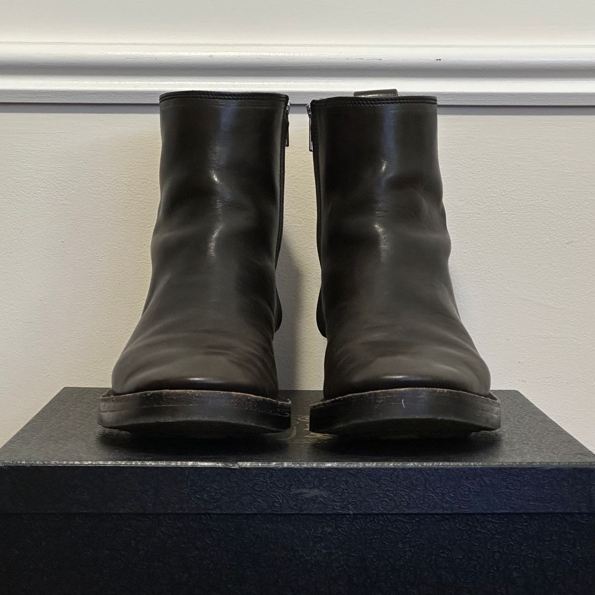 Photo by pMattp on December 2, 2024 of the Fortis Boots Antasena in Maryam Asfalto Horsebutt.