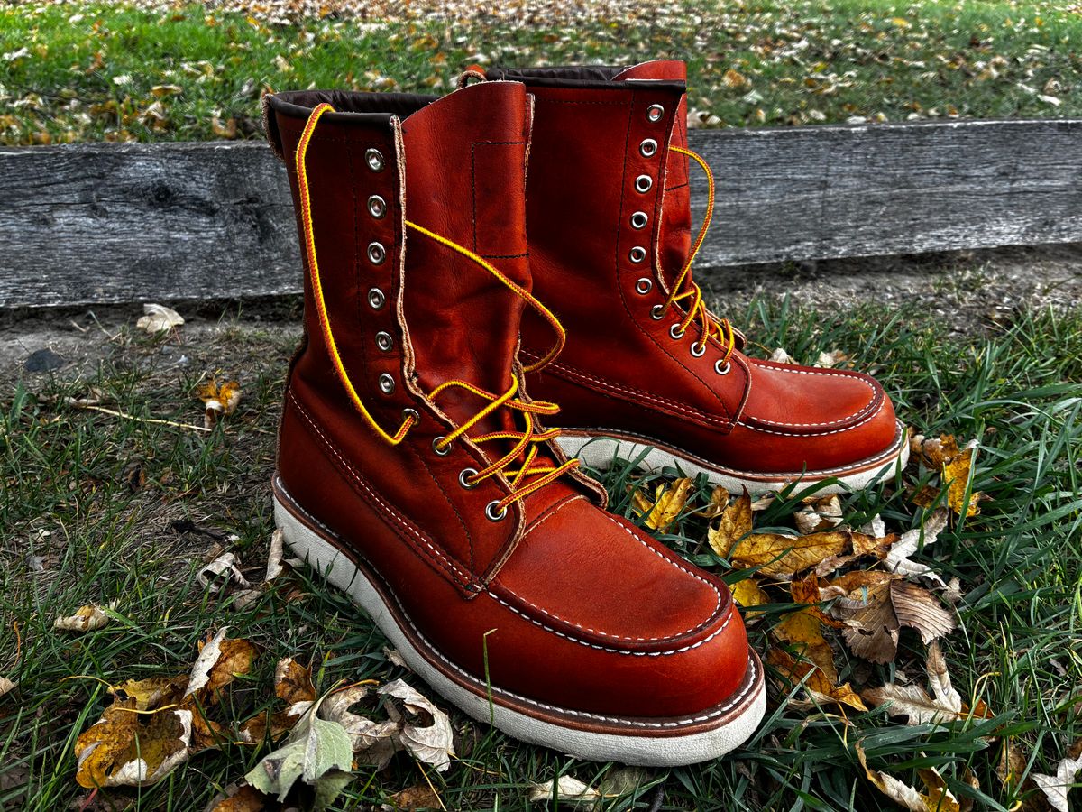 Photo by RedWingUser_05 on November 5, 2025 of the Red Wing 877 in S.B. Foot Oro Legacy.