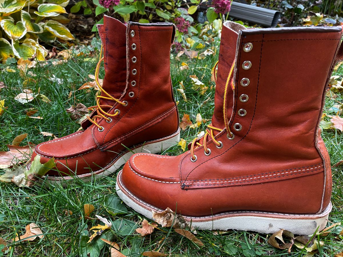 Photo by RedWingUser_05 on November 5, 2025 of the Red Wing 877 in S.B. Foot Oro Legacy.