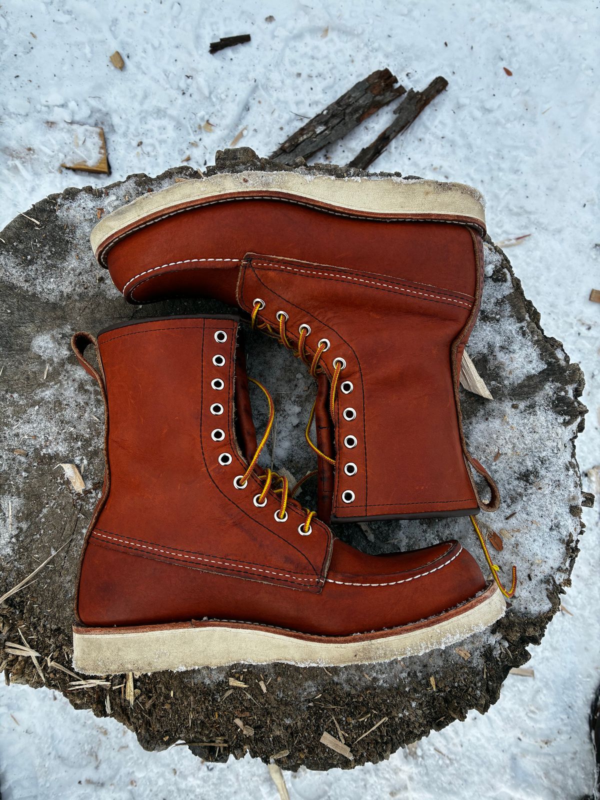 Photo by RedWingUser_05 on December 5, 2025 of the Red Wing 877 in S.B. Foot Oro Legacy.