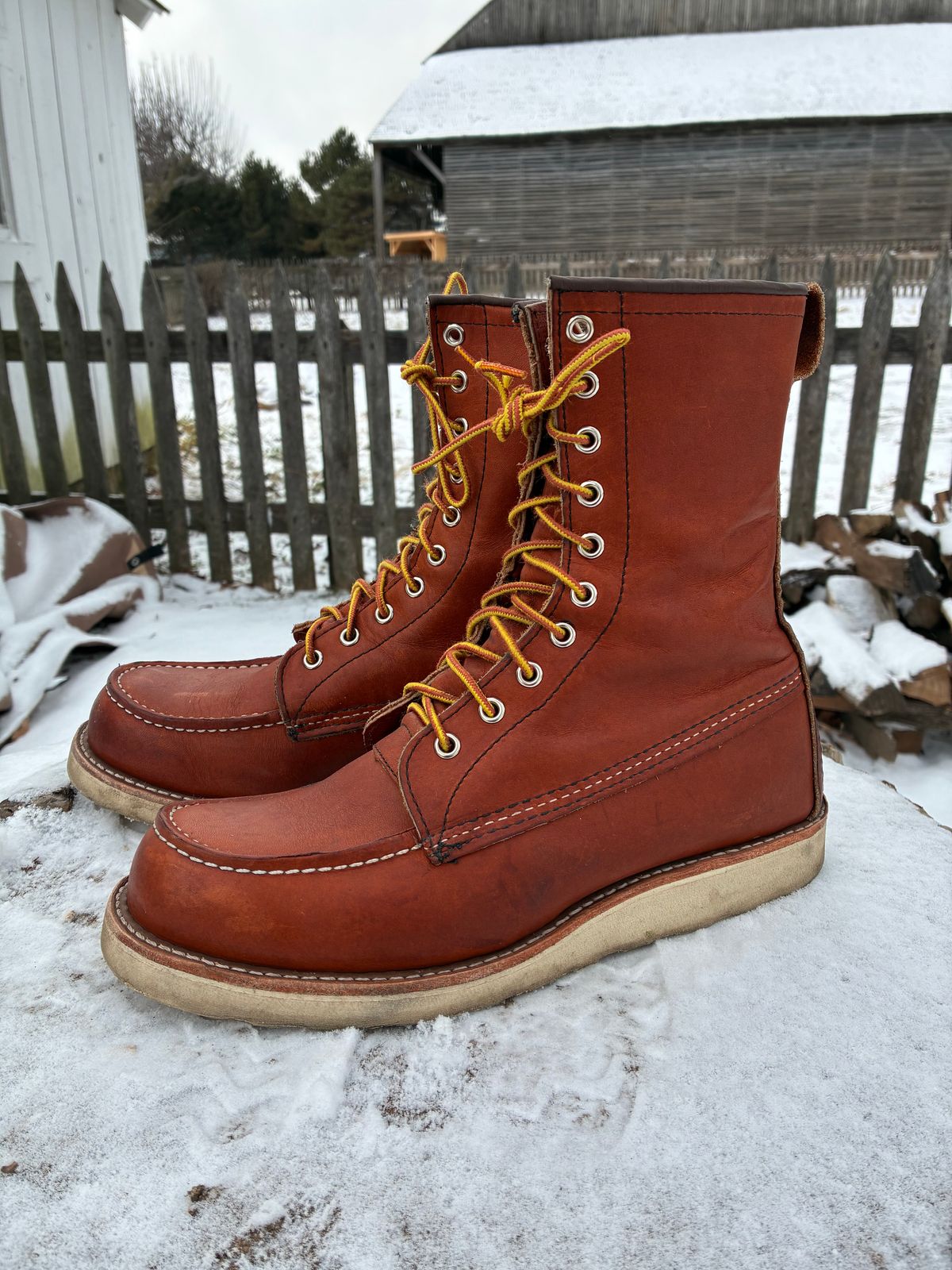 Photo by RedWingUser_05 on December 29, 2025 of the Red Wing 877 in S.B. Foot Oro Legacy.
