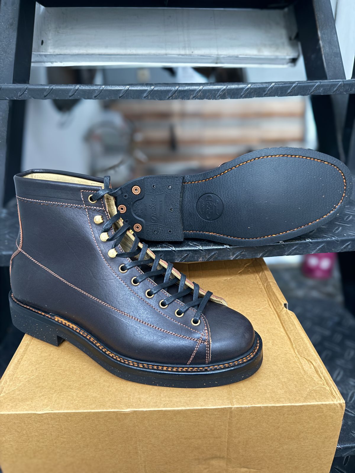 Photo by rwntr on October 11, 2025 of the Sagara Cordmaster in Indonesian Black Teacore.