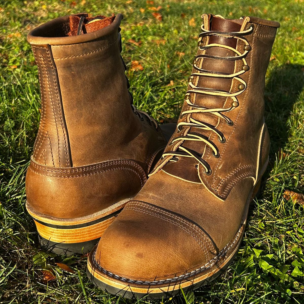 Photo by dyl on September 17, 2025 of the Nicks Custom Model in Horween Natural Predator.
