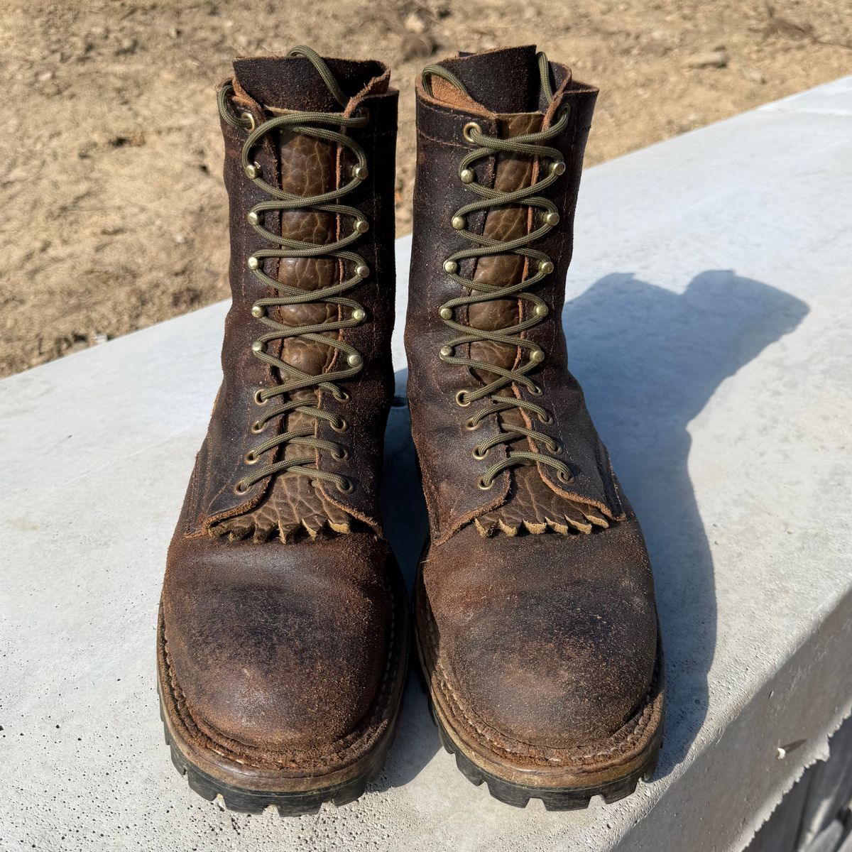 Photo by dyl on June 7, 2026 of the White's Bounty Hunter in Horween Dark Brown Waxed Flesh.