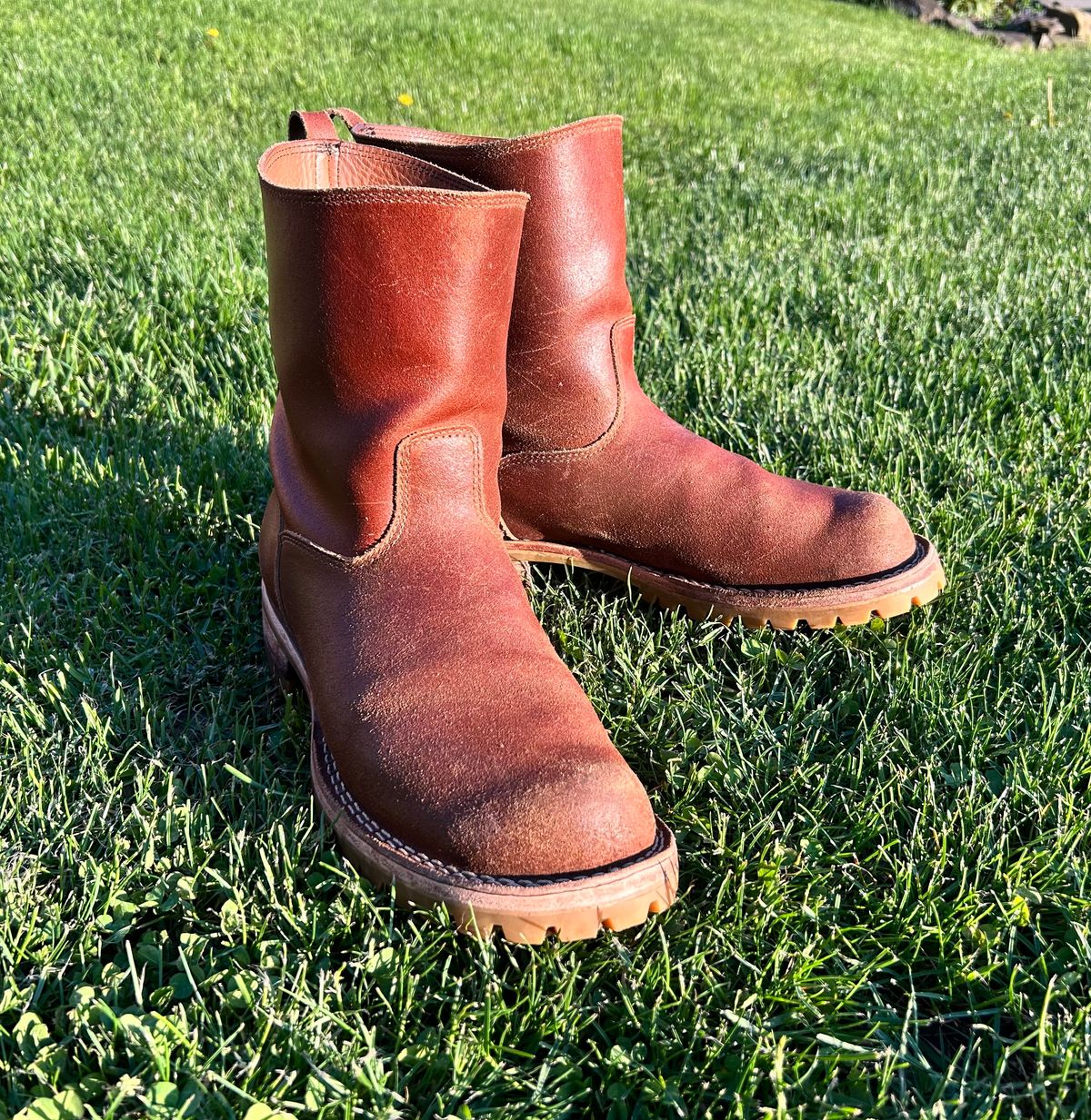 Photo by dyl on May 19, 2025 of the Nicks Wellington in Horween Ember Waxed Flesh.