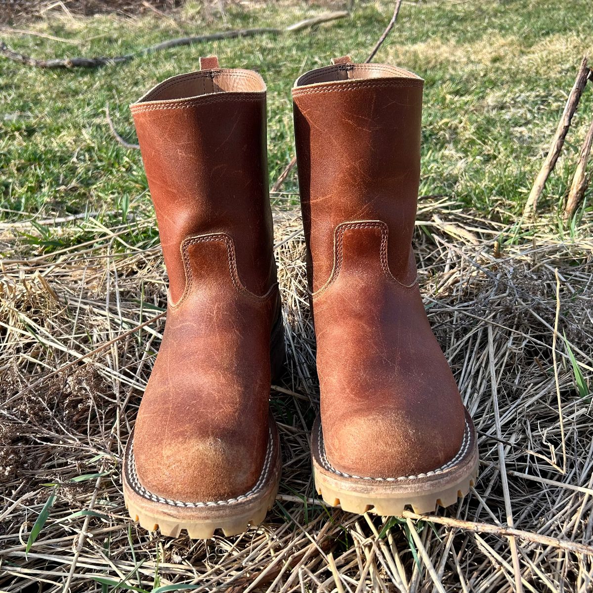 Photo by dyl on March 25, 2025 of the Nicks Wellington in Horween Ember Waxed Flesh.
