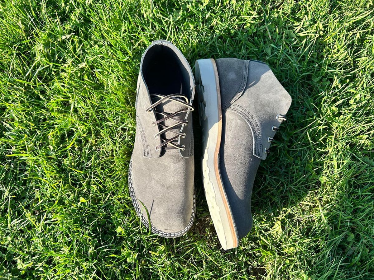 Photo by dyl on April 24, 2025 of the Nicks Riverfront in Seidel 1964 Gray Roughout.