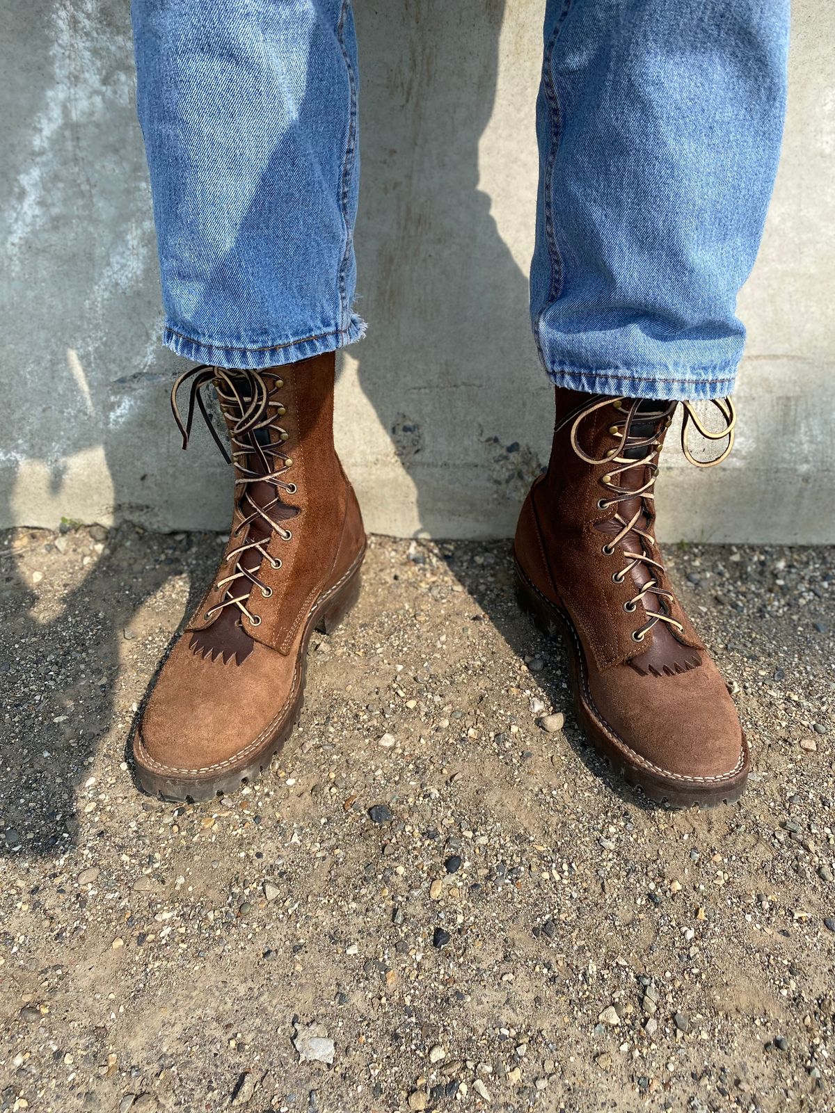 Photo by Forester on June 23, 2025 of the DeVito Boot Co. 10” Bobtail Brown Roughout in Seidel Brown Oil Tan Roughout.