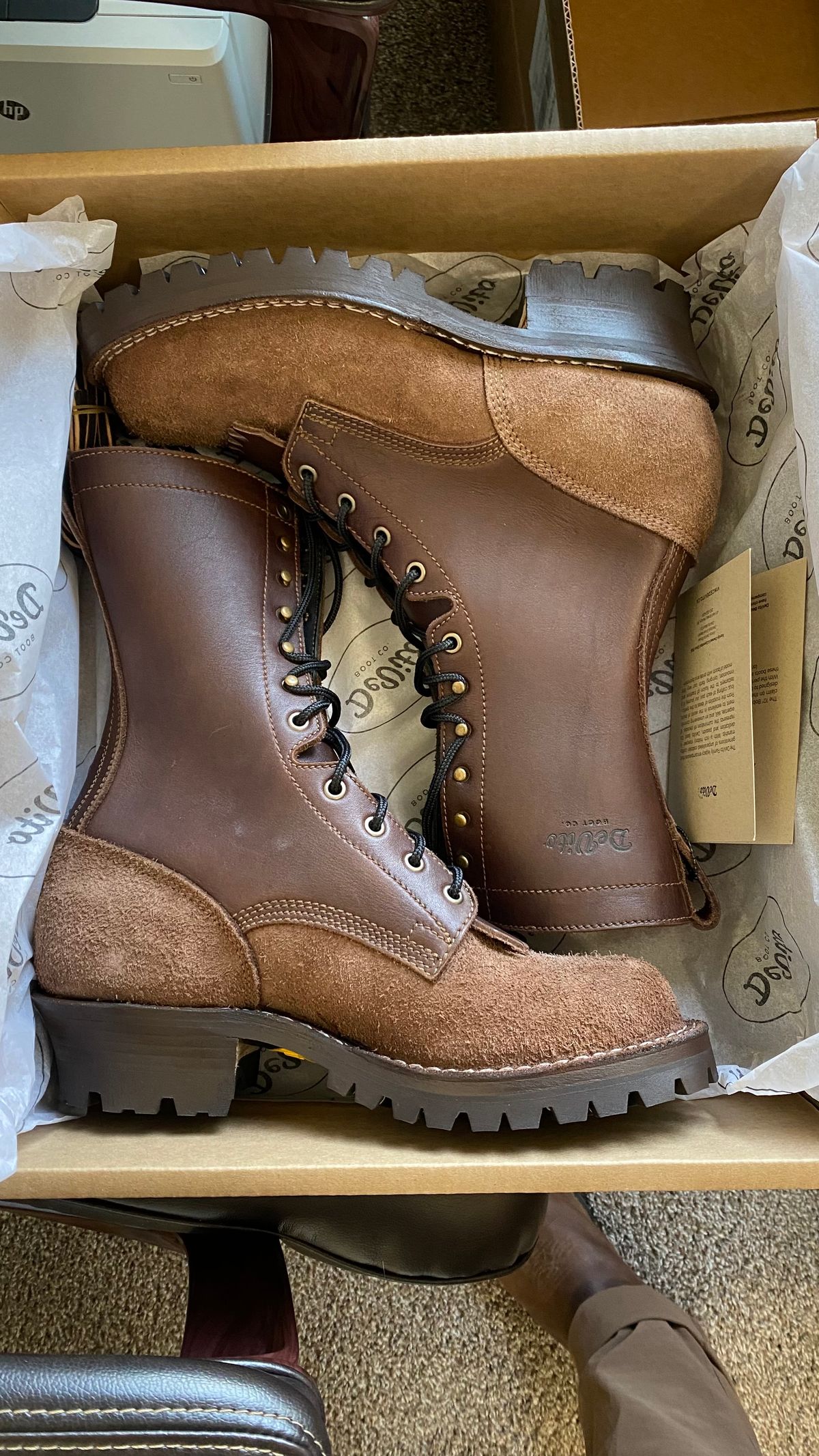 Photo by Forester on May 5, 2025 of the DeVito Boot Co. 10” Bobtail Brown Combo in Seidel Brown Oil Tan & Seidel Brown Oil Tan Roughout & Seidel Black Congo Harley.