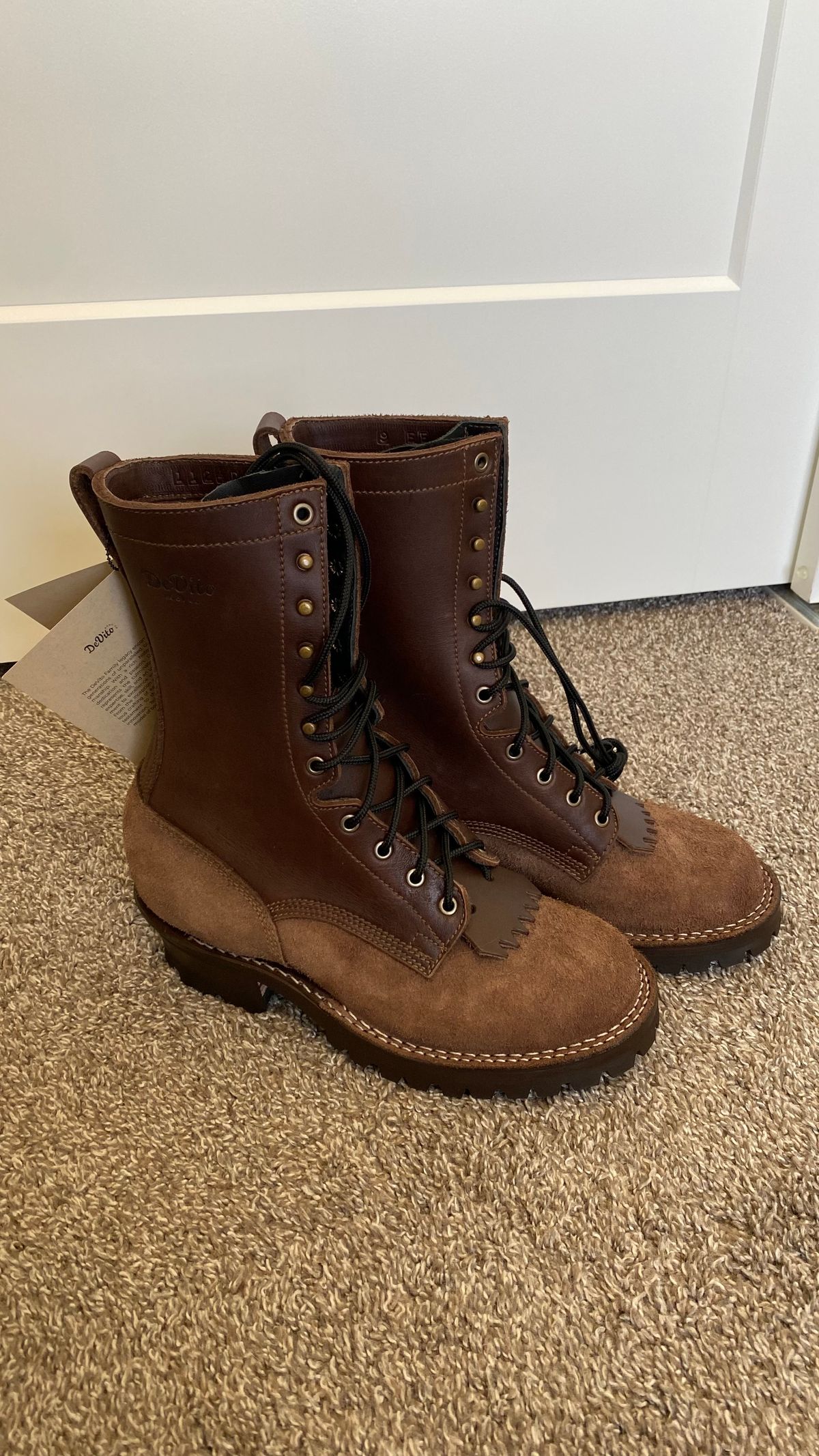 Photo by Forester on May 5, 2025 of the DeVito Boot Co. 10” Bobtail Brown Combo in Seidel Brown Oil Tan & Seidel Brown Oil Tan Roughout & Seidel Black Congo Harley.