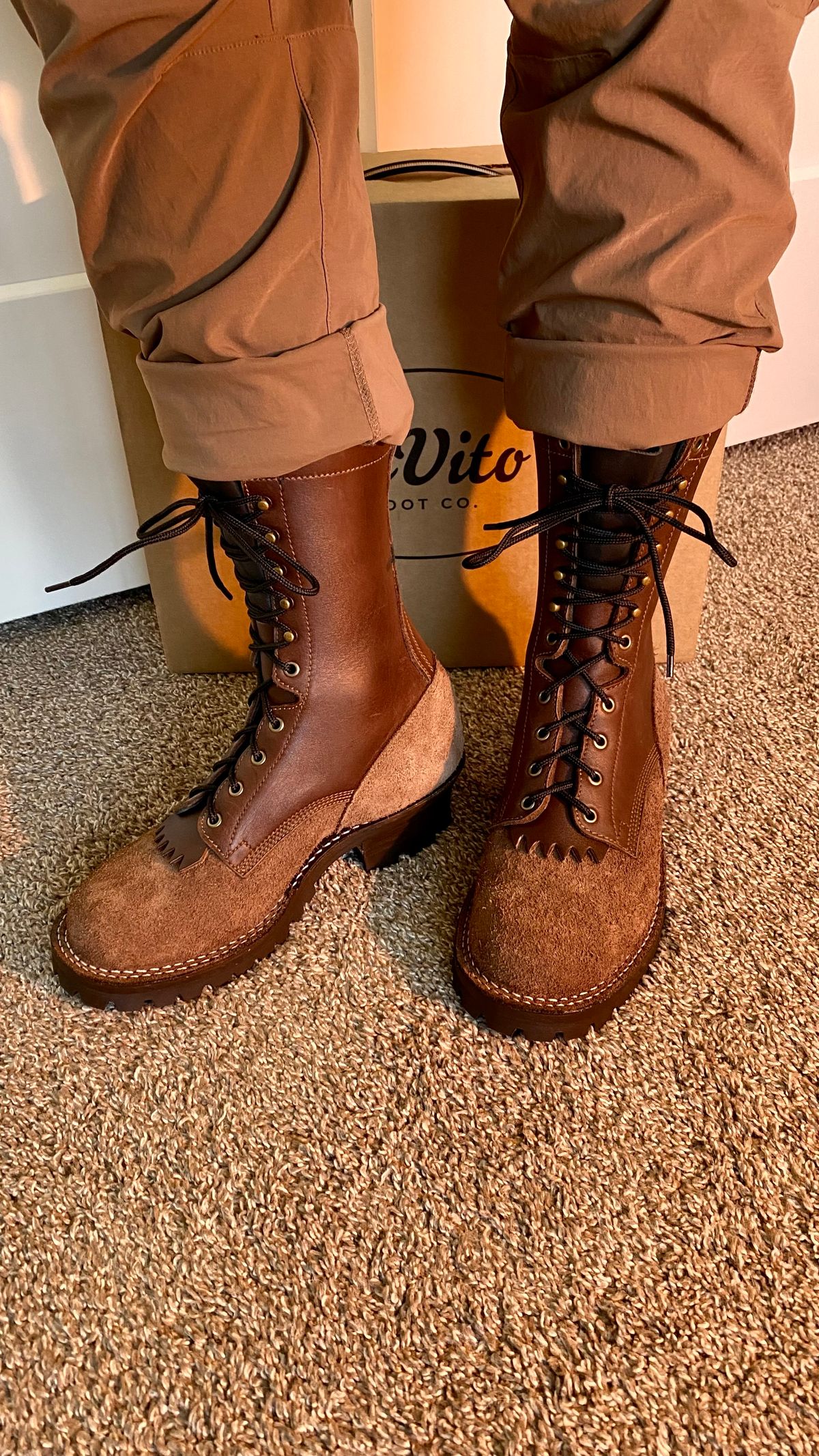 Photo by Forester on May 5, 2025 of the DeVito Boot Co. 10” Bobtail Brown Combo in Seidel Brown Oil Tan & Seidel Brown Oil Tan Roughout & Seidel Black Congo Harley.