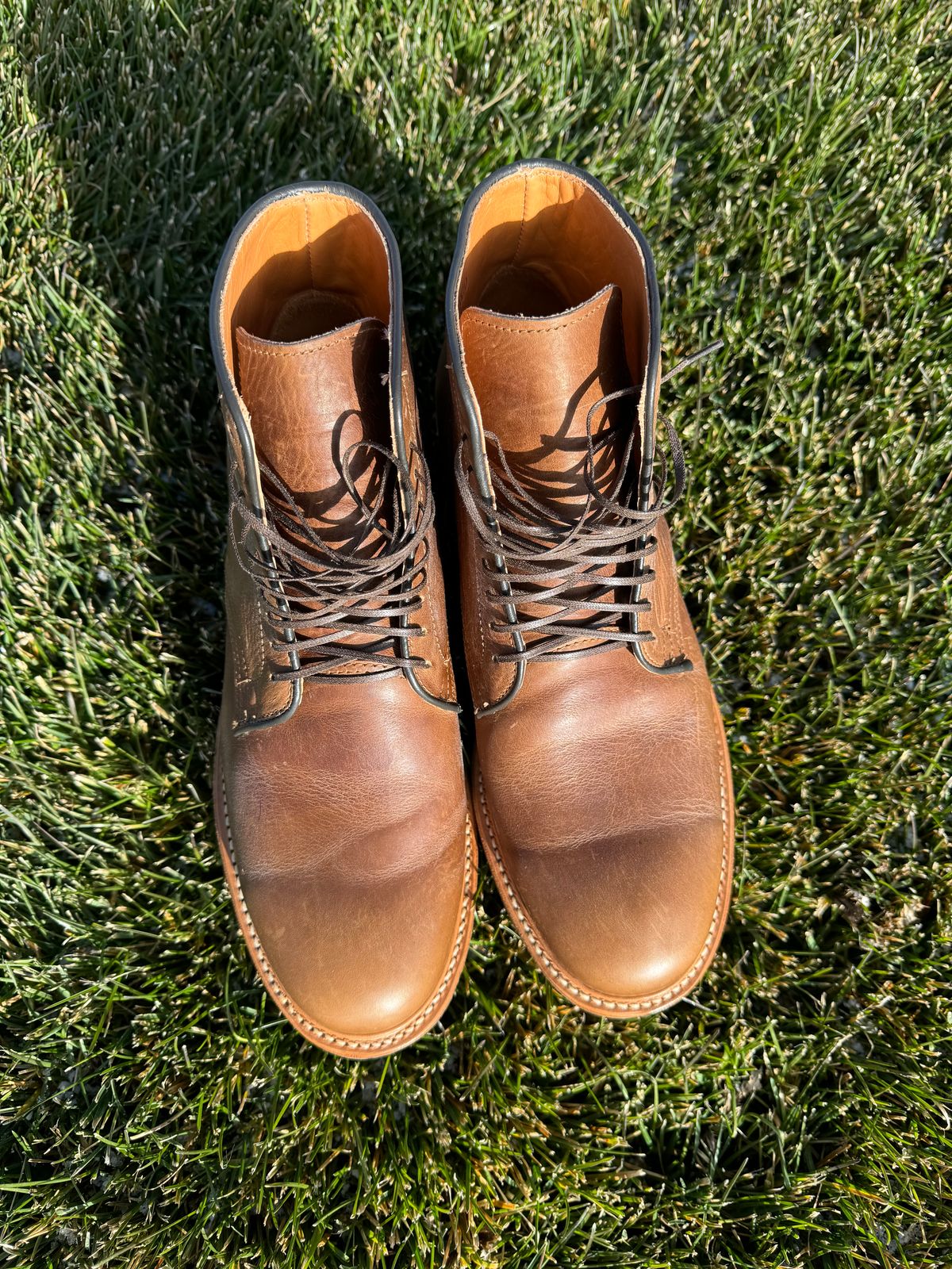 Photo by USMC_K9_VET on November 1, 2024 of the Viberg Service Boot in Camel Oiled Calf.