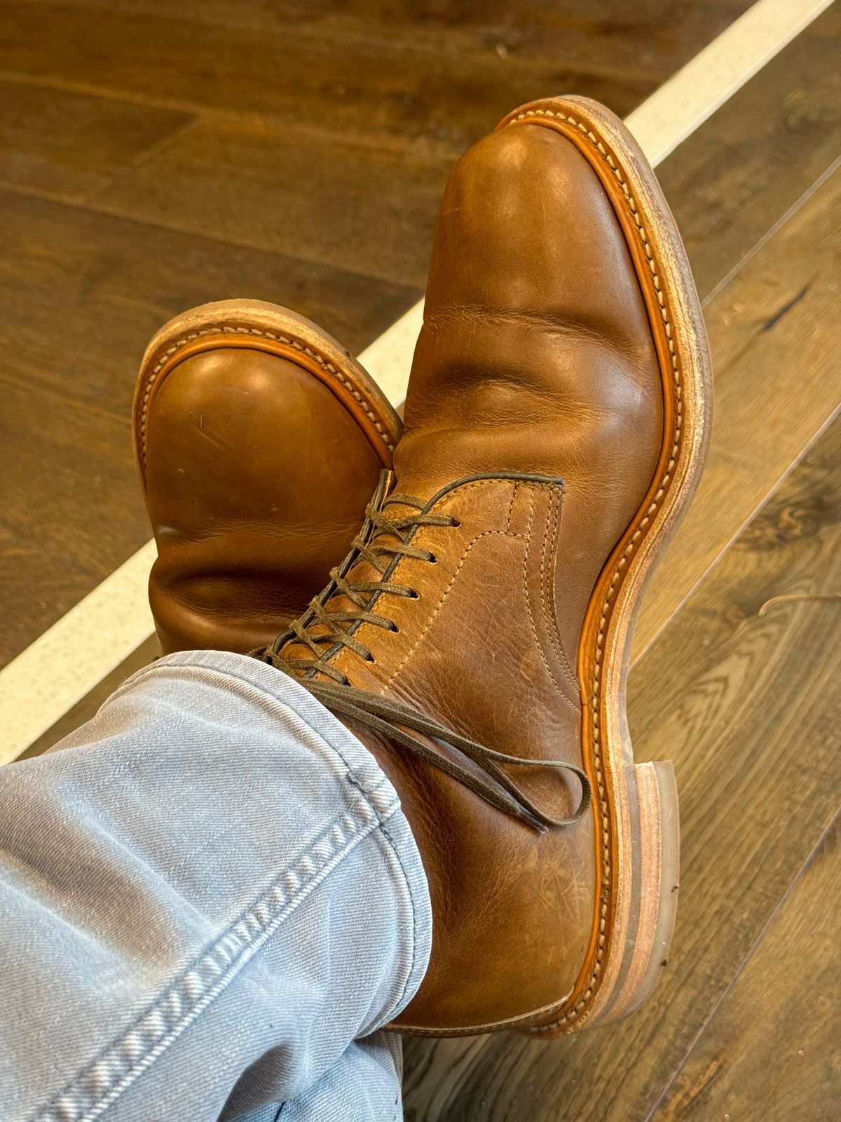 Photo by USMC_K9_VET on November 25, 2024 of the Viberg Service Boot in Camel Oiled Calf.