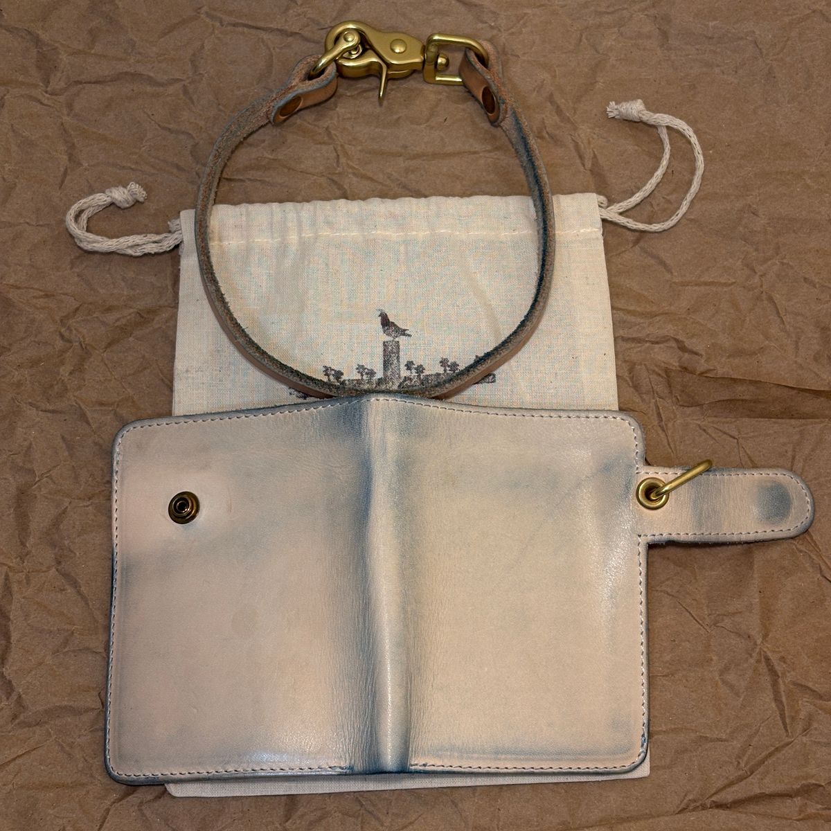 Photo by TastefulGent on December 2, 2025 of the Pigeon Tree Mid-Wallet Snap Bifold Version 3 in Unknown Natural Veg Tan.