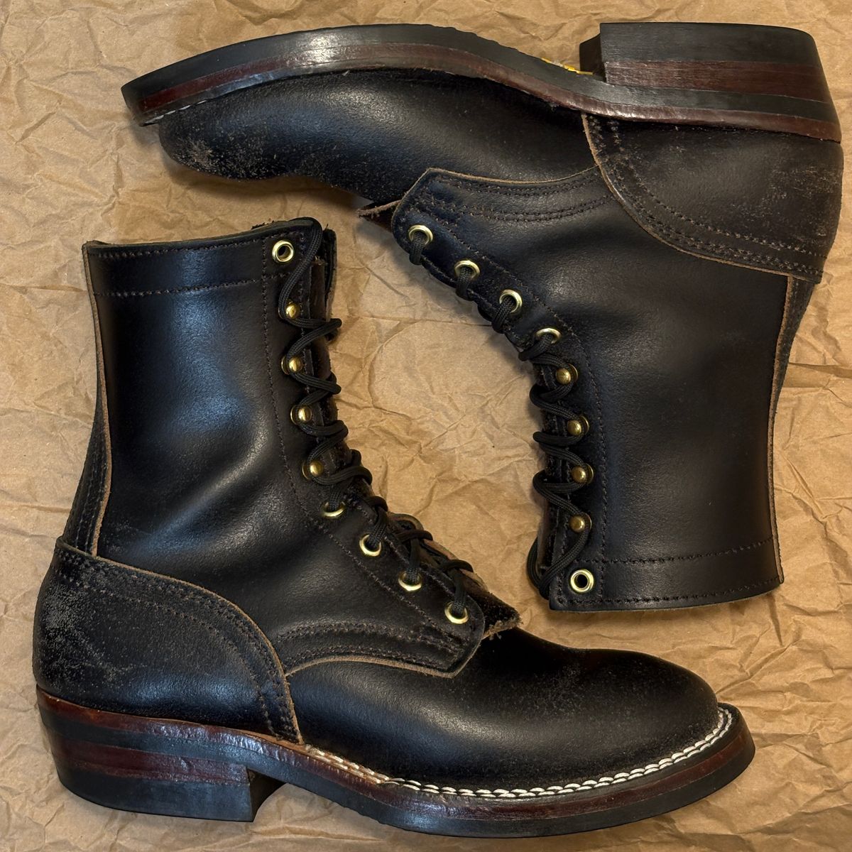 Photo by TastefulGent on April 5, 2026 of the Nicks MTO in Horween Black Waxed Flesh.