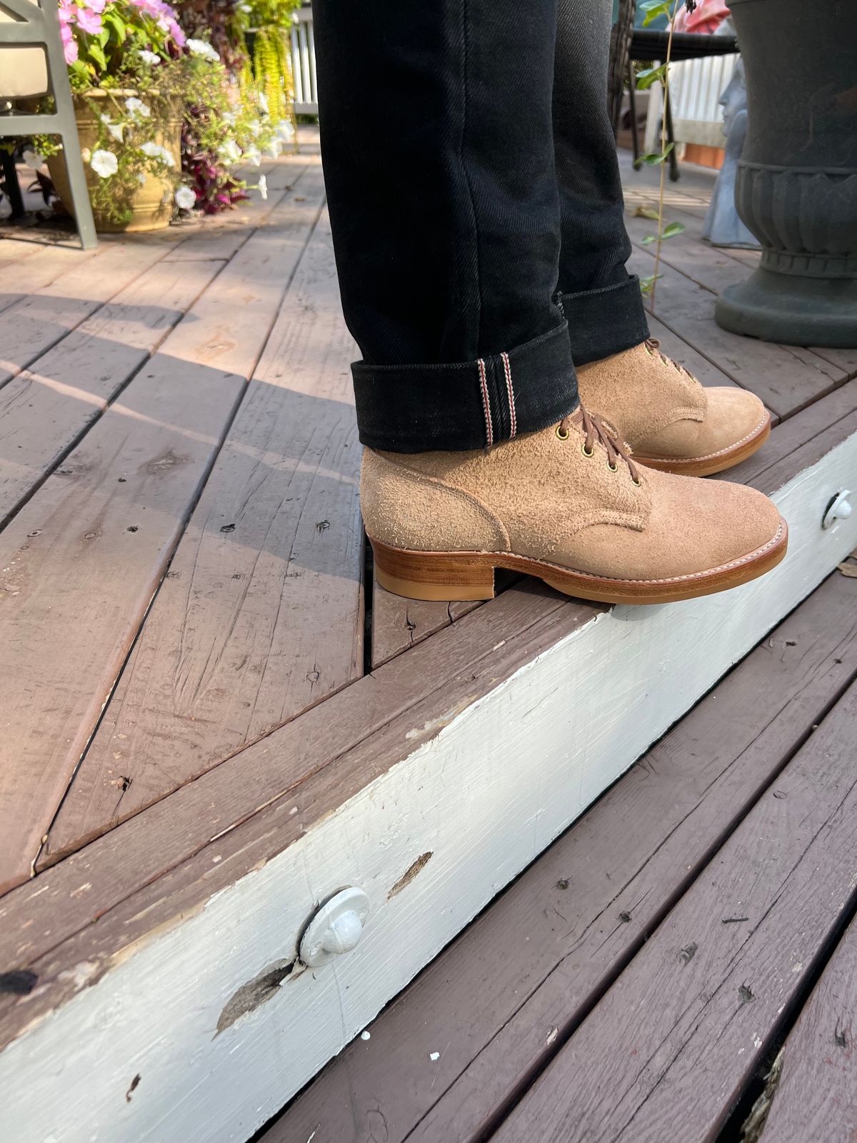 Photo by MidwestBootGuy on October 1, 2024 of the Role Club Underdogs in Horween Natural Chromexcel Roughout.