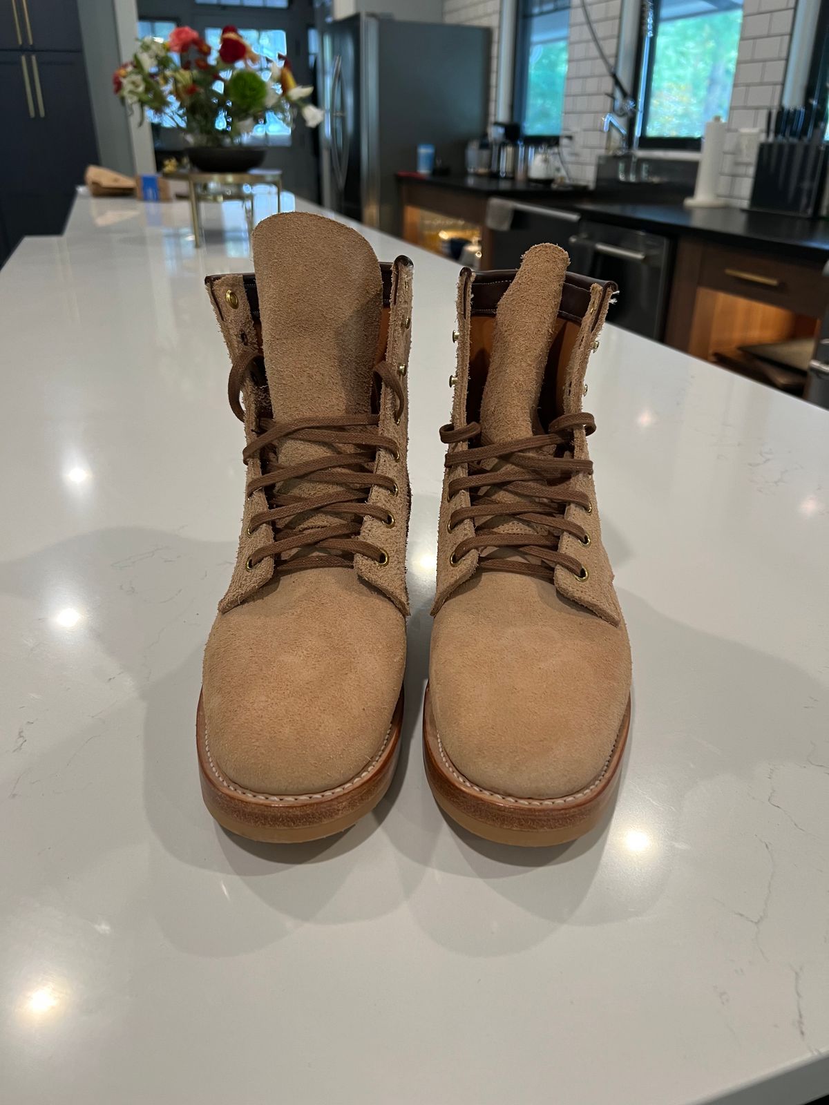 Photo by MidwestBootGuy on October 1, 2024 of the Role Club Underdogs in Horween Natural Chromexcel Roughout.