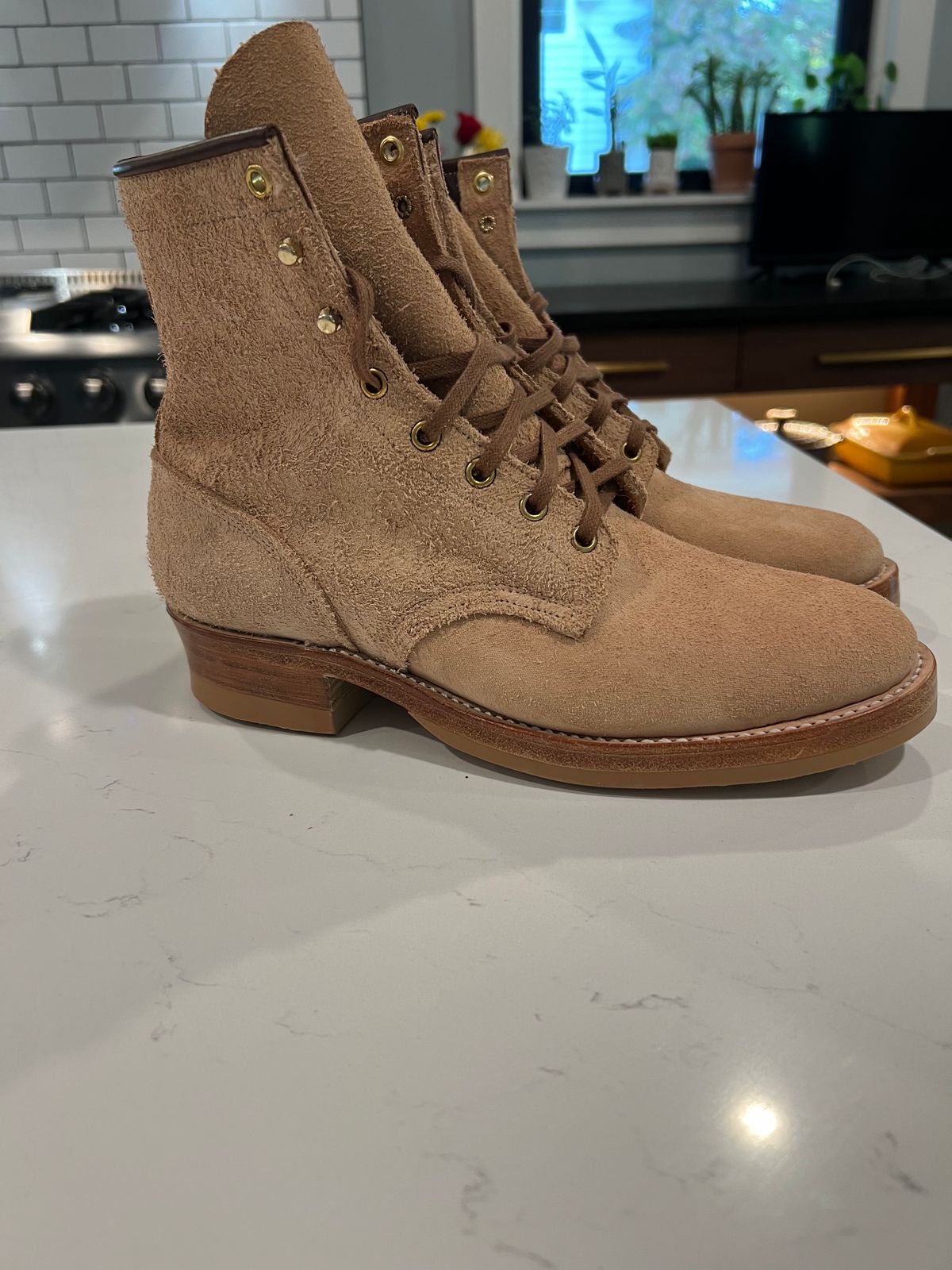 Photo by MidwestBootGuy on October 1, 2024 of the Role Club Underdogs in Horween Natural Chromexcel Roughout.