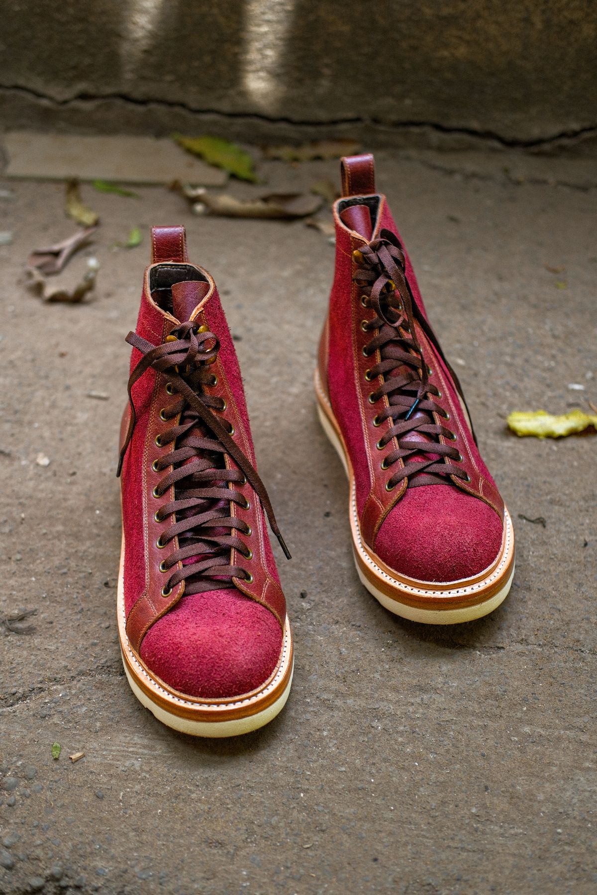 Photo by vishhh on March 29, 2026 of the Craft & Glory Monkey Boots custom Made in Craft & Glory Oxblood.