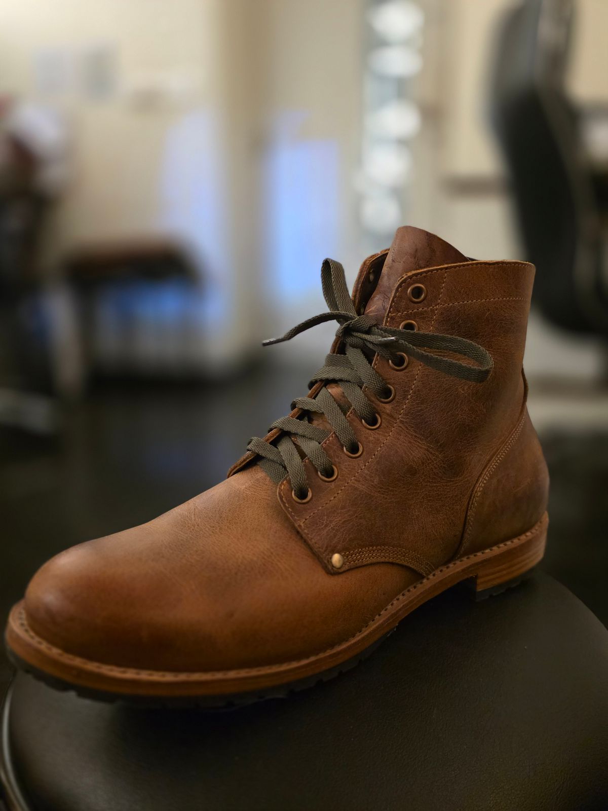 Photo by vishhh on December 1, 2025 of the Craft & Glory Service Boot in Full Grain Waxed Water Buffalo.
