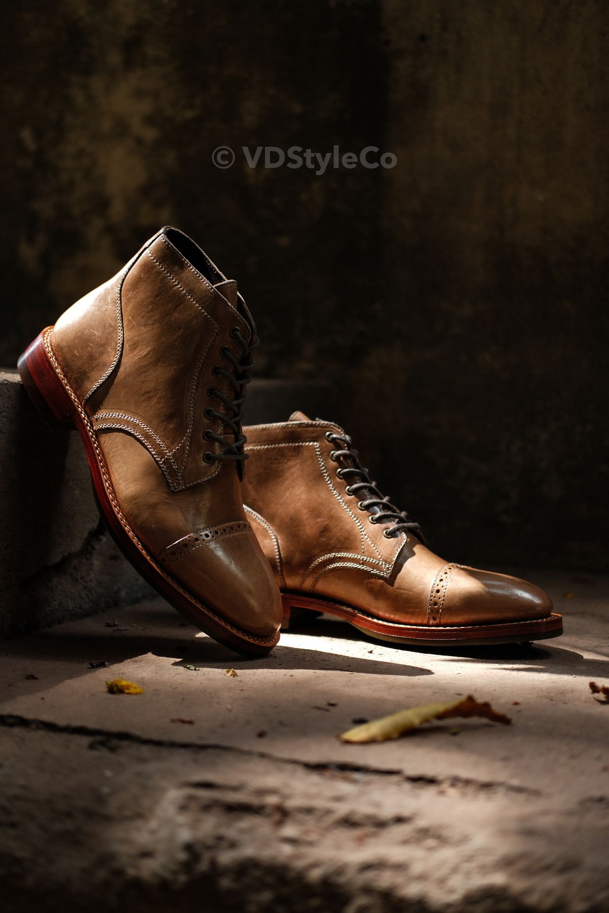 Photo by vishhh on May 24, 2026 of the Blkbrd Shoemaker Luchador Service Boot in Horween Natural Chromexcel.