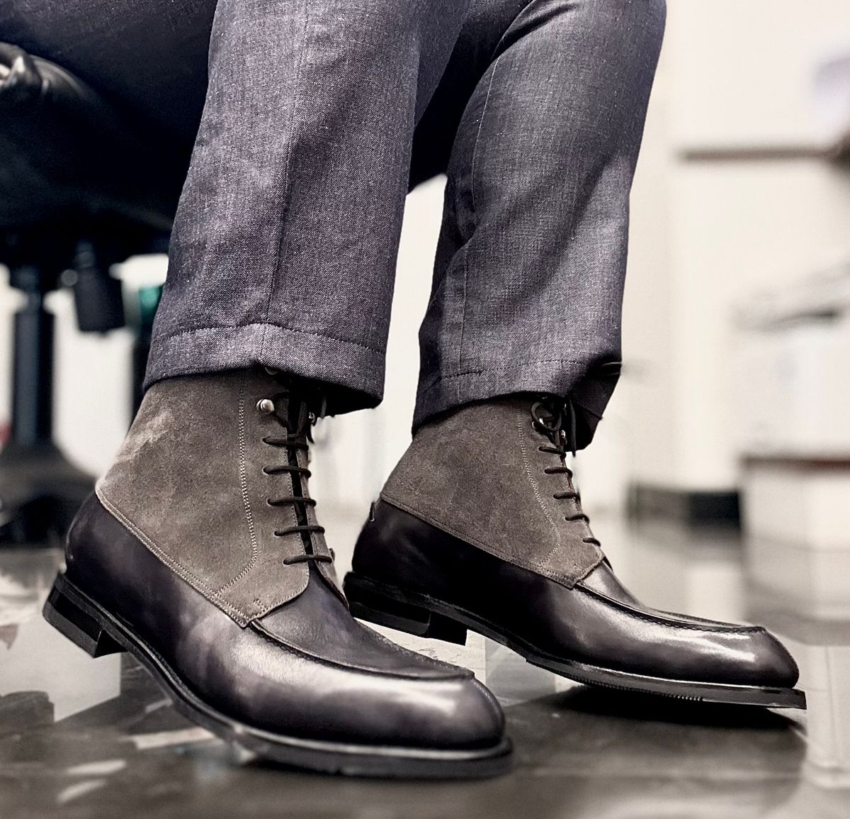 Photo by vishhh on January 30, 2026 of the Bridlen Moc Boots in C.F. Stead Fossil Suede & Black Museum Calf.