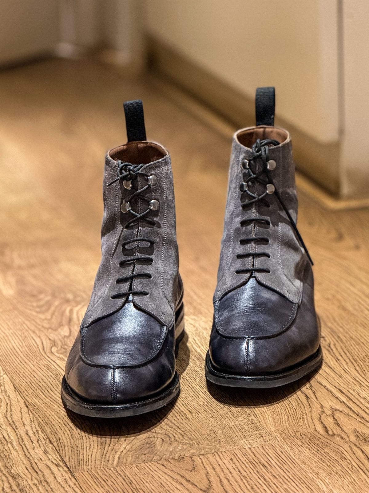 Photo by vishhh on May 20, 2026 of the Bridlen Moc Boots in C.F. Stead Fossil Suede & Black Museum Calf.
