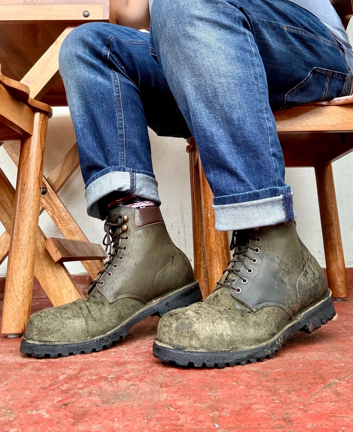 Photo by vishhh on July 4, 2026 of the Craft & Glory Himalayan Trailmaster Boots 6" (Grizzly Green) Water Repellent in Full Grain Waxed Water Buffalo.