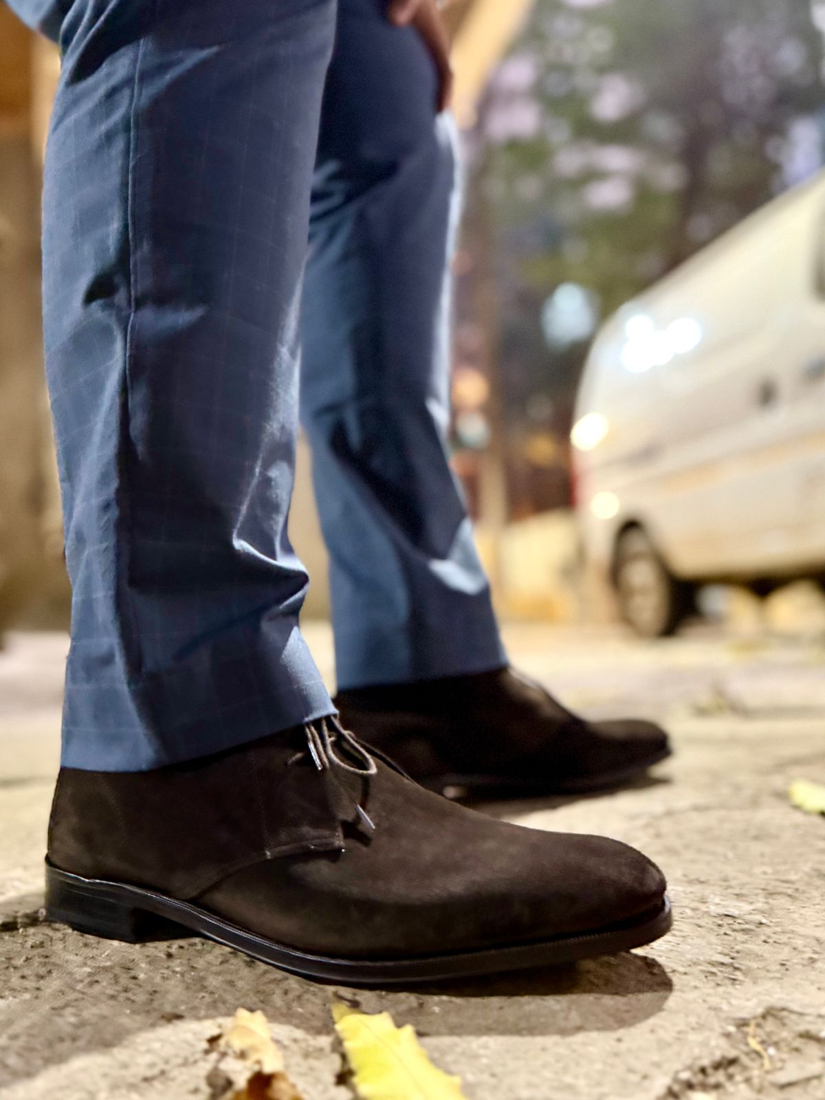 Photo by vishhh on December 30, 2025 of the Bridlen Unlined Chukka boot in C.F. Stead Chocolate Janus Calf Suede.