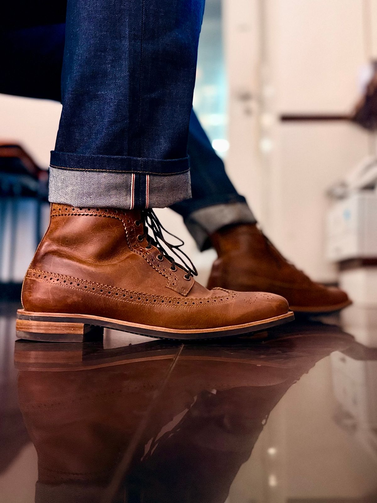 Photo by vishhh on November 28, 2025 of the Craft & Glory Craft & Glory / Long Wing Brogue- British Tan in Full Grain Waxed Water Buffalo.