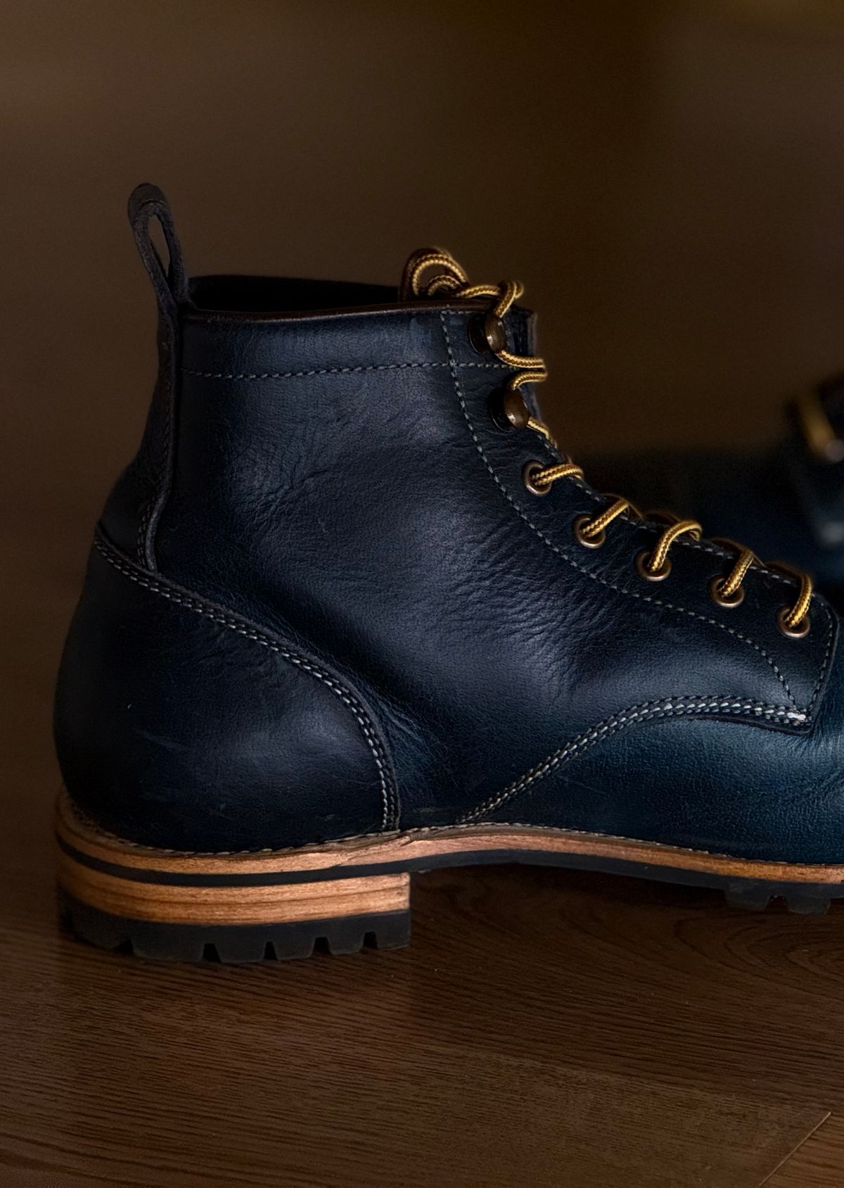 Photo by vishhh on September 23, 2025 of the Craft & Glory Craft & Glory / Rangers in Full Grain Waxed Water Buffalo & Double Wax Diesel Blue.