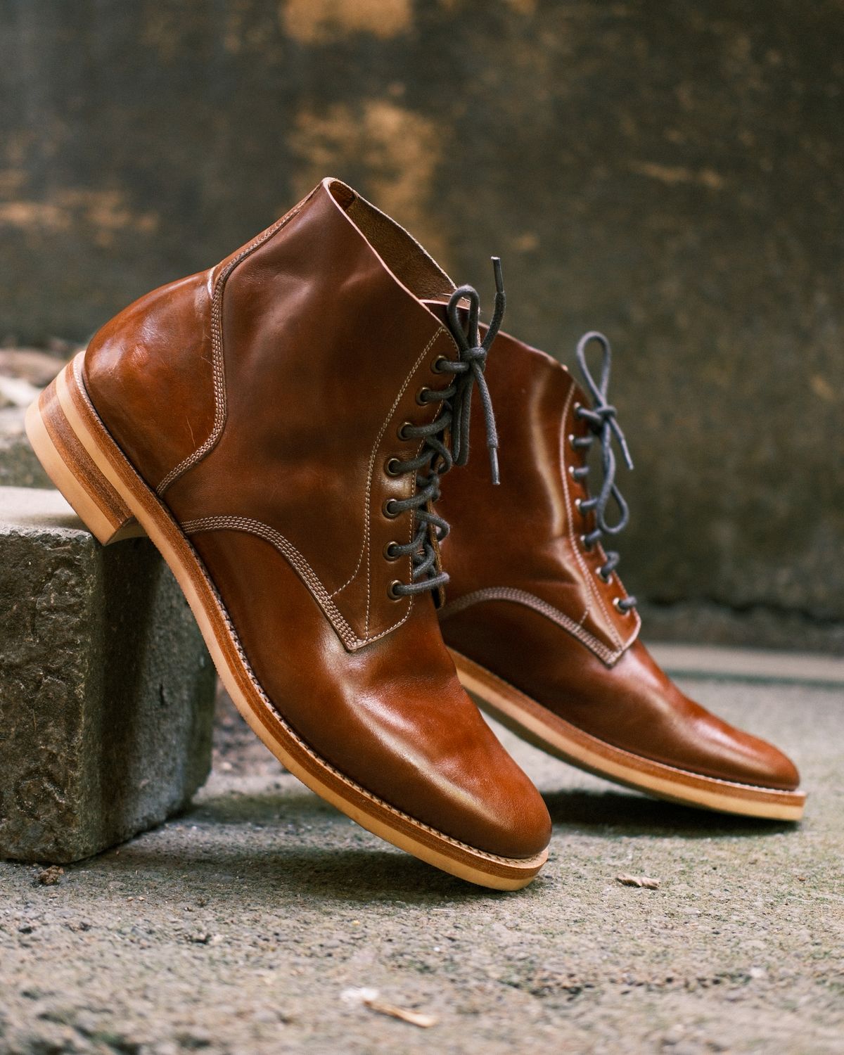 Photo by vishhh on December 13, 2025 of the Blkbrd Shoemaker Blkbrd Shoemaker / Boondockers in Maryam Toscanello TPR Horsebutt.