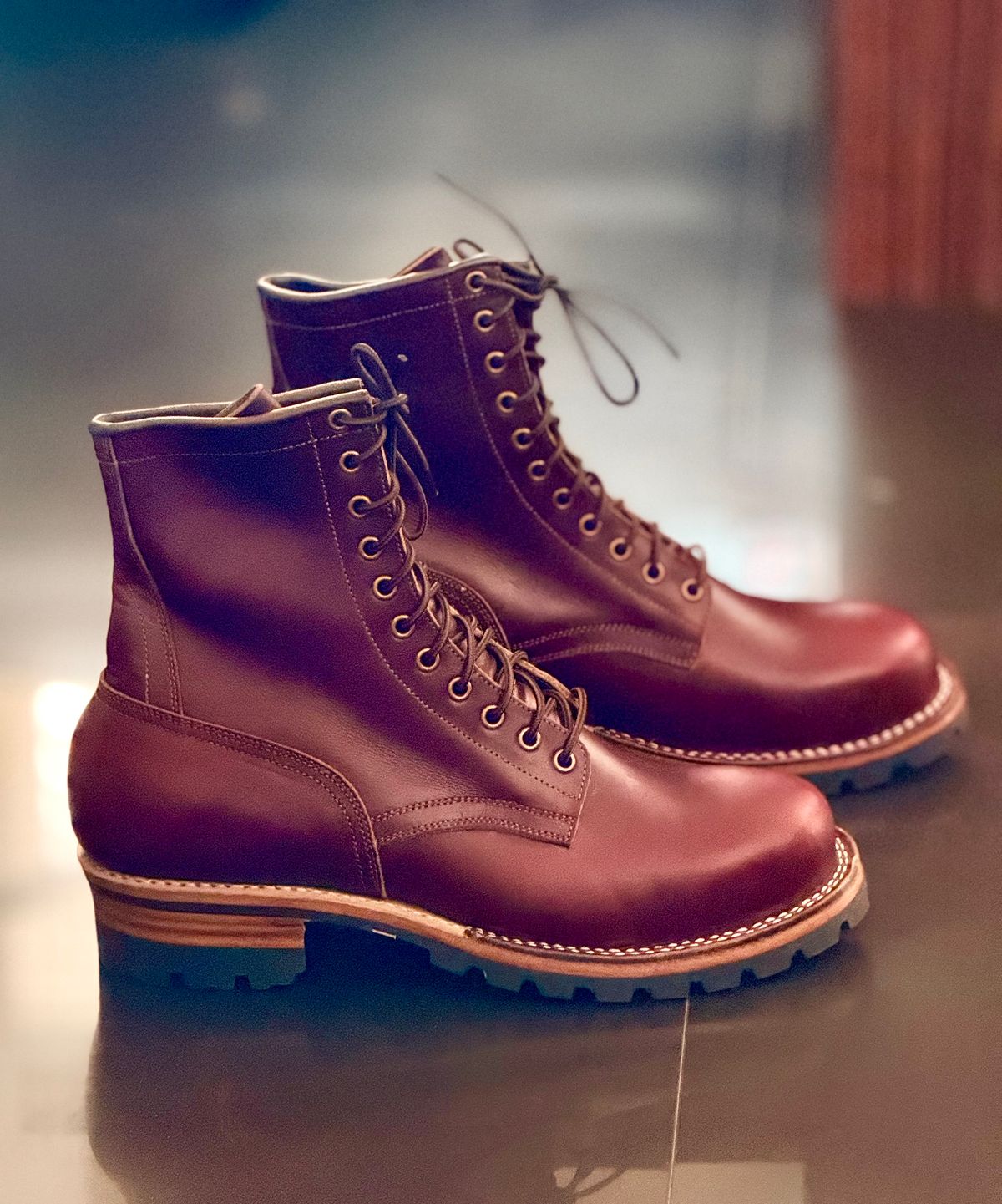Photo by vishhh on November 3, 2025 of the Craft & Glory Craft & Glory / Trooper 8" Howreen Chromexcel no 8 in Horween Color 8 Chromexcel.