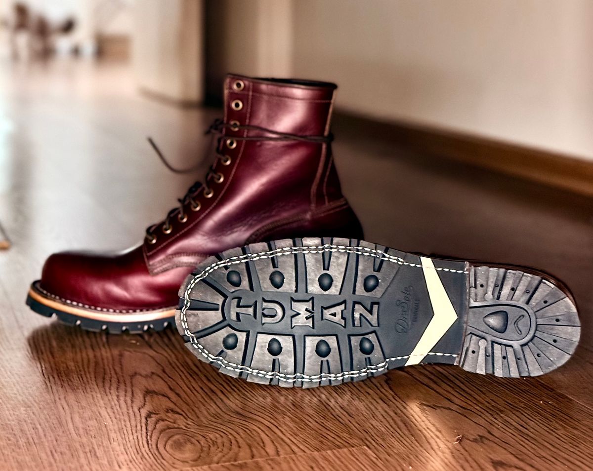 Photo by vishhh on November 3, 2025 of the Craft & Glory Craft & Glory / Trooper 8" Howreen Chromexcel no 8 in Horween Color 8 Chromexcel.