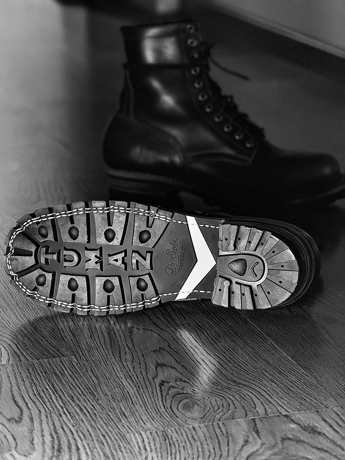 Photo by vishhh on November 3, 2025 of the Craft & Glory Craft & Glory / Trooper 8" Howreen Chromexcel no 8 in Horween Color 8 Chromexcel.