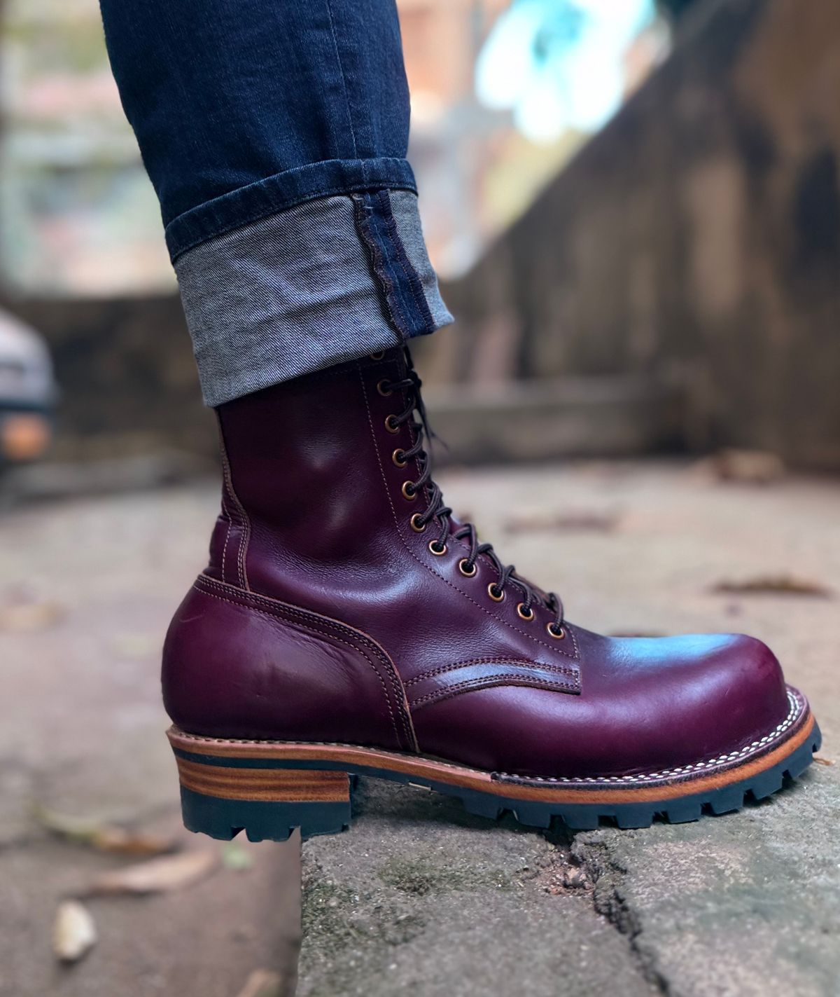 Photo by vishhh on November 18, 2025 of the Craft & Glory Craft & Glory / Trooper 8" Howreen Chromexcel no 8 in Horween Color 8 Chromexcel.