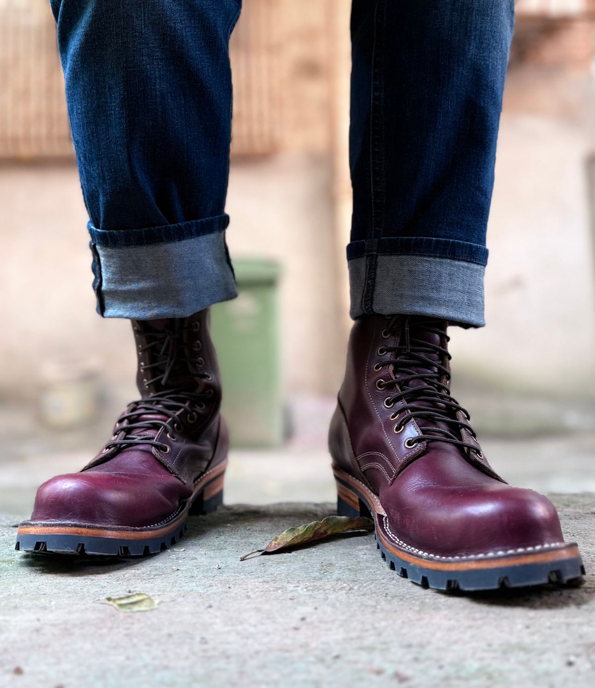 Photo by vishhh on November 18, 2025 of the Craft & Glory Craft & Glory / Trooper 8" Howreen Chromexcel no 8 in Horween Color 8 Chromexcel.