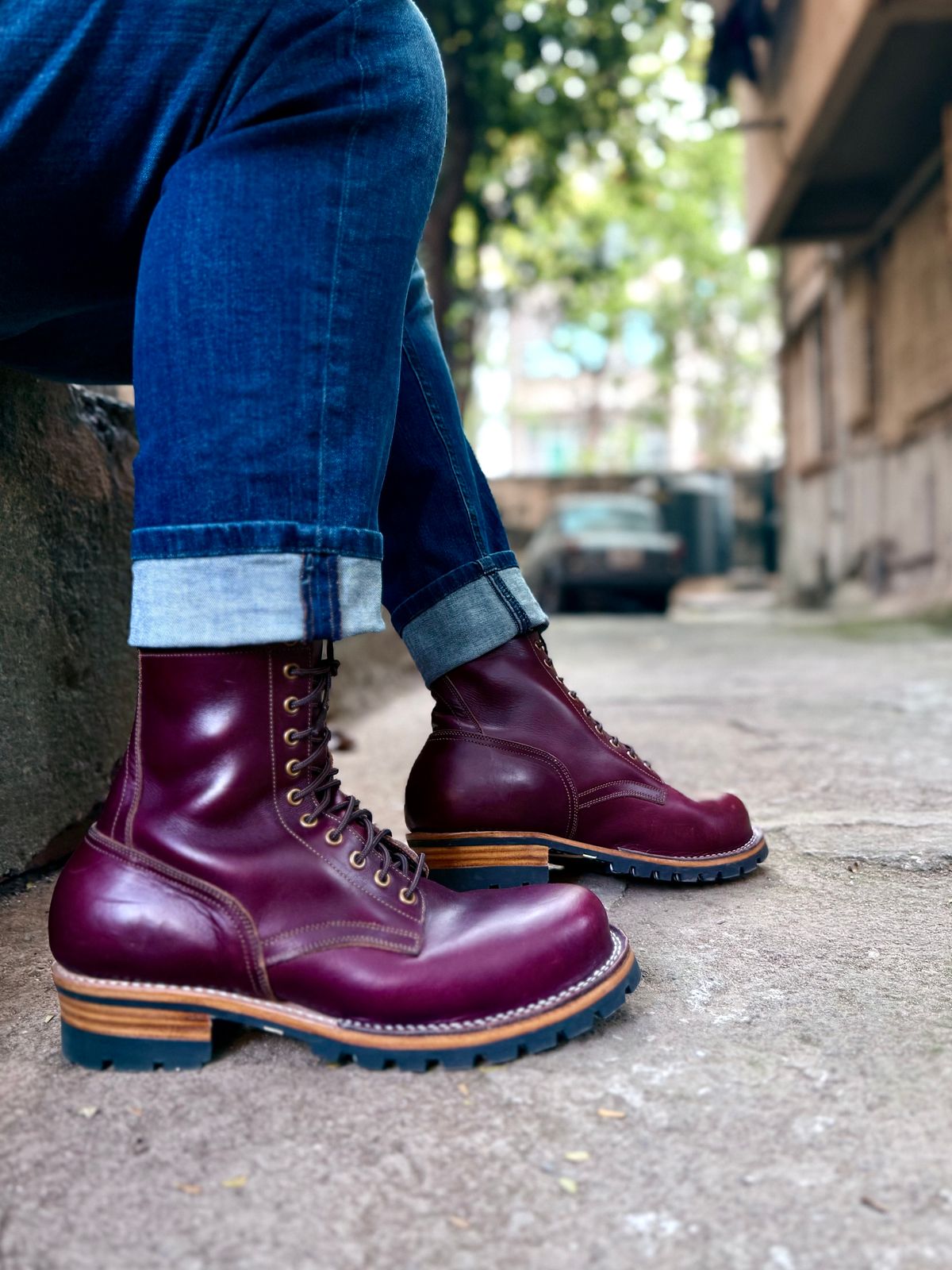 Photo by vishhh on November 25, 2025 of the Craft & Glory Craft & Glory / Trooper 8" Howreen Chromexcel no 8 in Horween Color 8 Chromexcel.