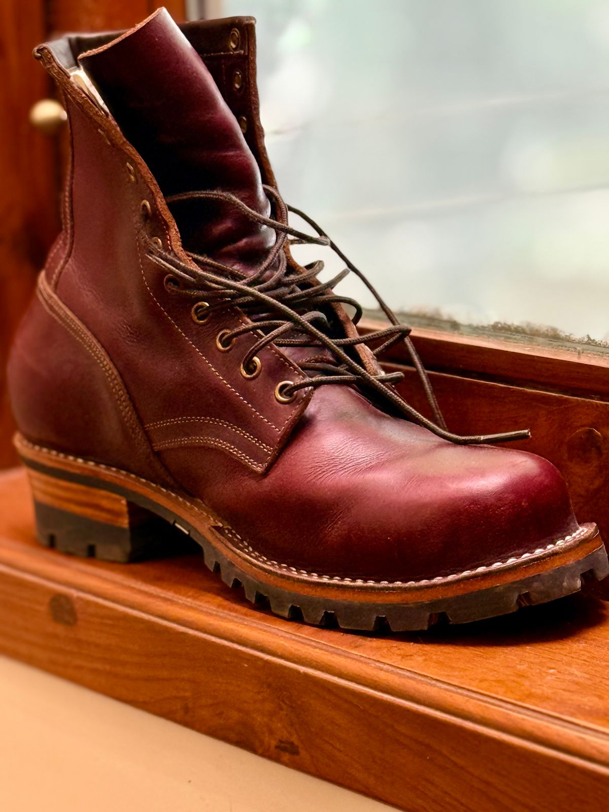 Photo by vishhh on March 15, 2026 of the Craft & Glory Craft & Glory / Trooper 8" Howreen Chromexcel no 8 in Horween Color 8 Chromexcel.