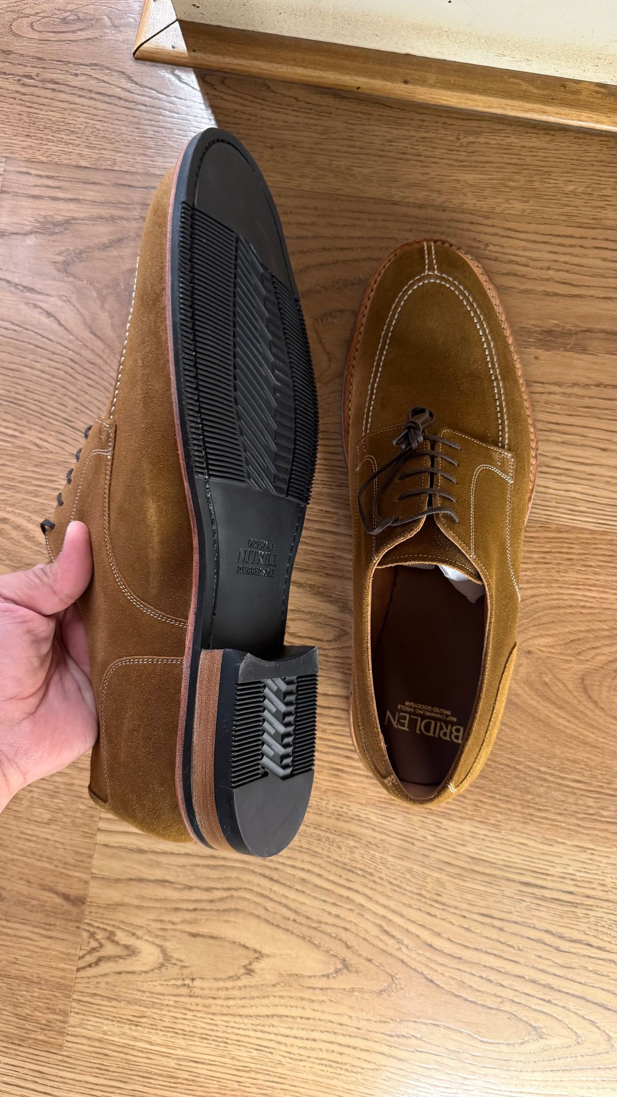Photo by vishhh on July 2, 2026 of the Bridlen Bridlen / Y Tip Derby in C.F. Stead Repello Calf Suede Copper.